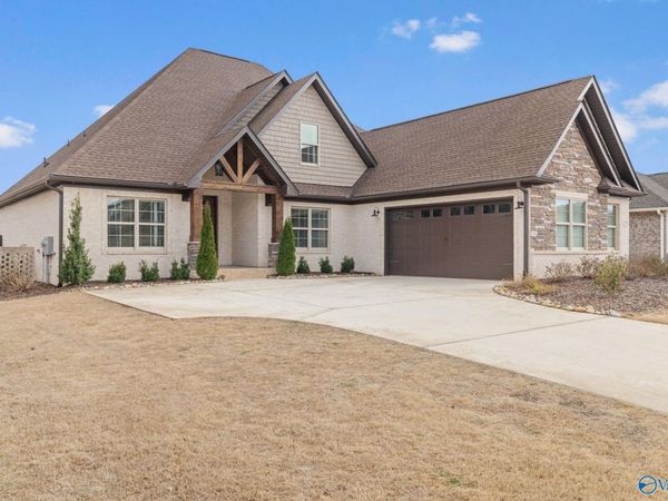 16776 Colton Lane, Athens, AL 35613