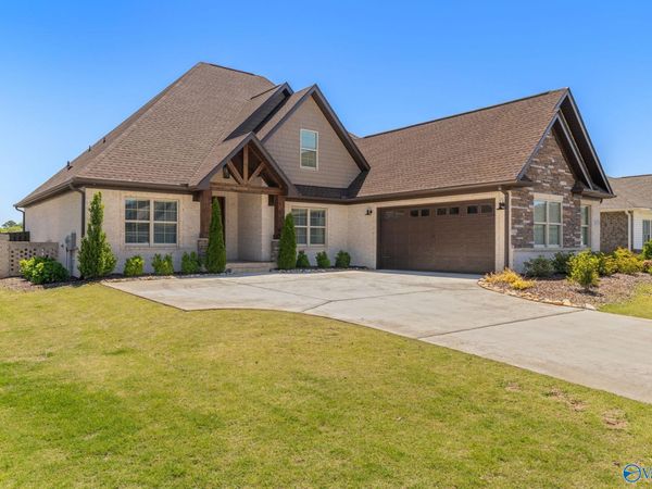 16776 Colton Lane, Athens, AL 35613
