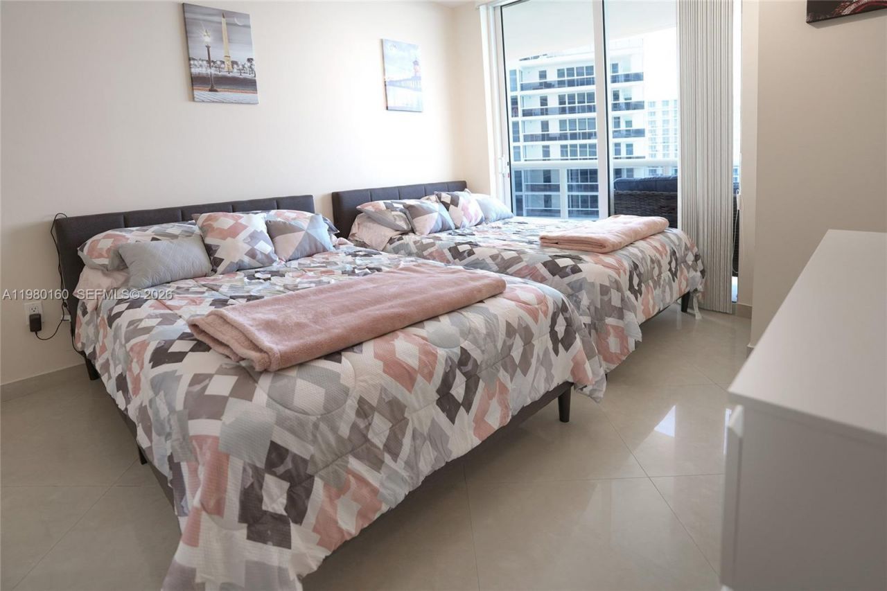 1830 S Ocean Dr , Unit 4111, Hallandale Beach, FL 33009 Photo