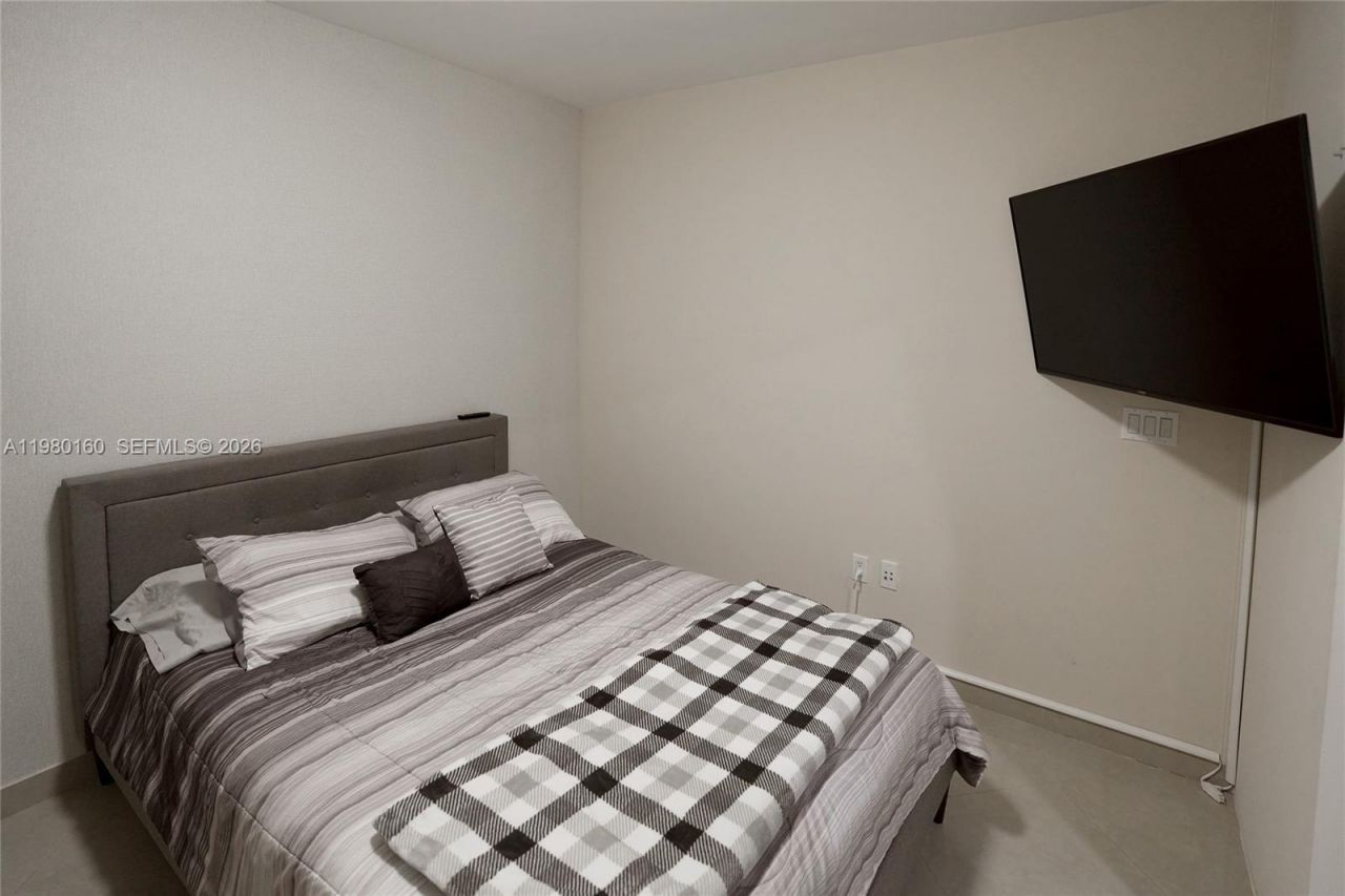 1830 S Ocean Dr , Unit 4111, Hallandale Beach, FL 33009 Photo