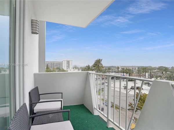 7133 Bay Dr, Unit 601, Miami Beach, FL 33141