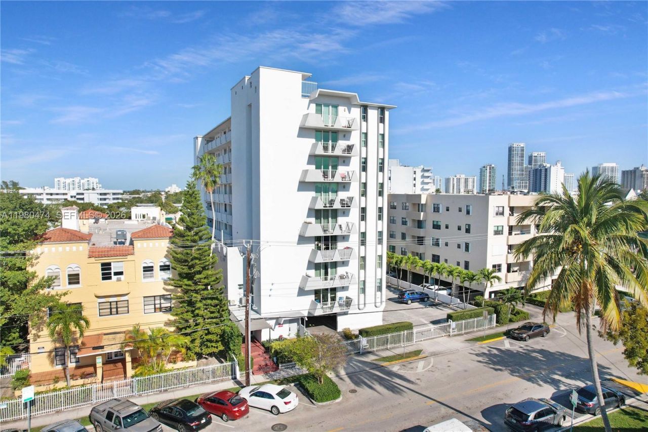 7133 Bay Dr, Unit 601, Miami Beach, FL 33141 Photo