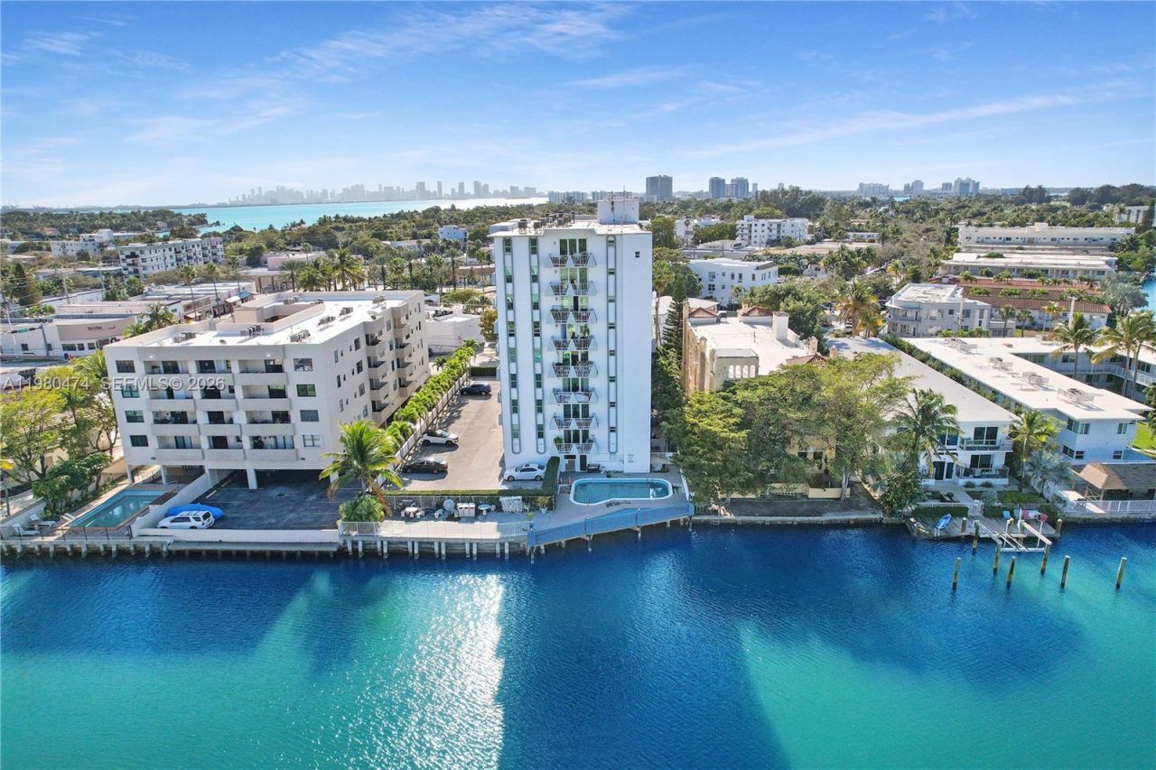 7133 Bay Dr, Unit 601, Miami Beach, FL 33141 Photo
