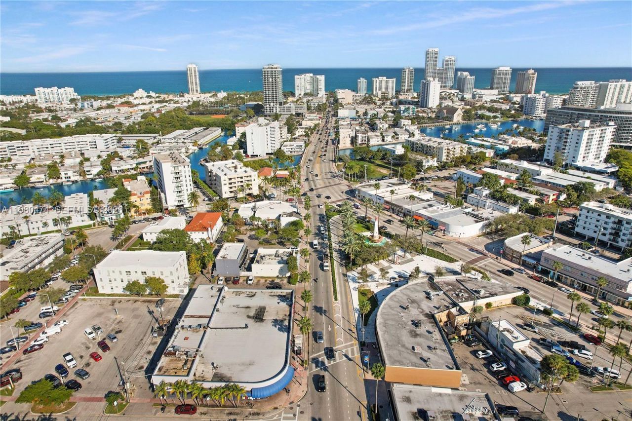 7133 Bay Dr, Unit 601, Miami Beach, FL 33141 Photo