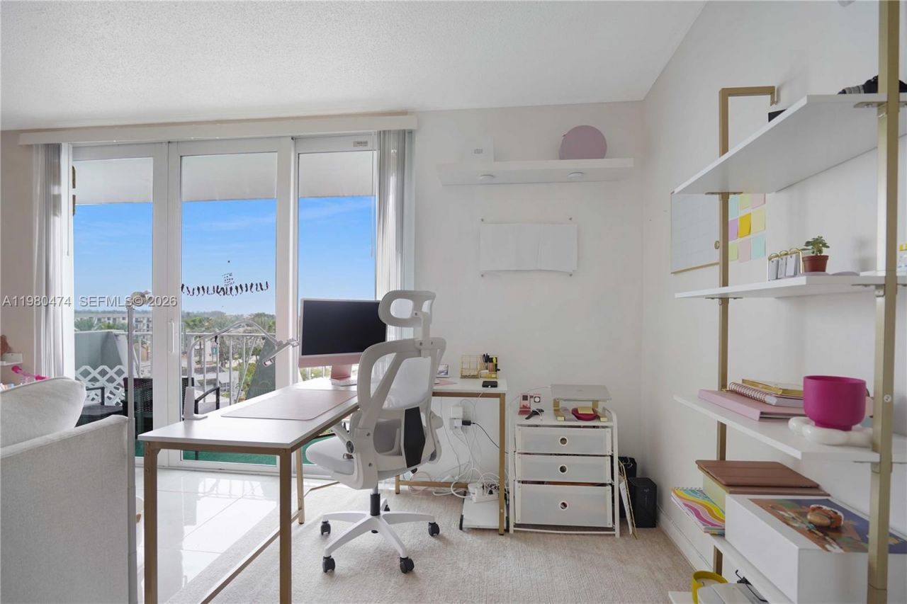 7133 Bay Dr, Unit 601, Miami Beach, FL 33141 Photo