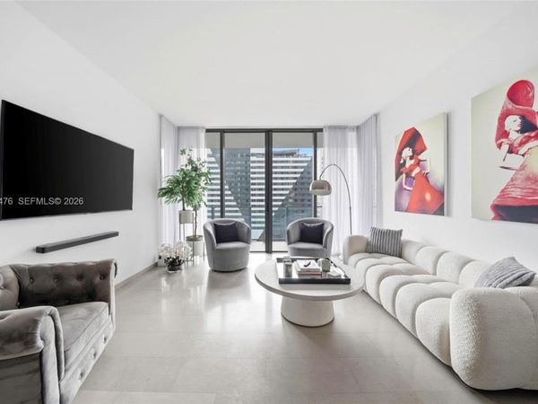 88 SW 7th St , Unit 1010, Miami, FL 33130