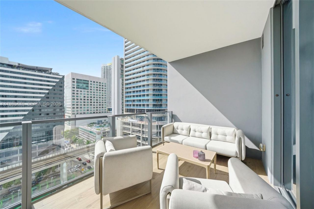 88 SW 7th St, Unit 1010, Miami, FL 33130 Photo