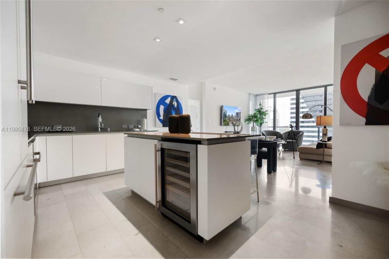 88 SW 7th St , Unit 1010, Miami, FL 33130 Photo