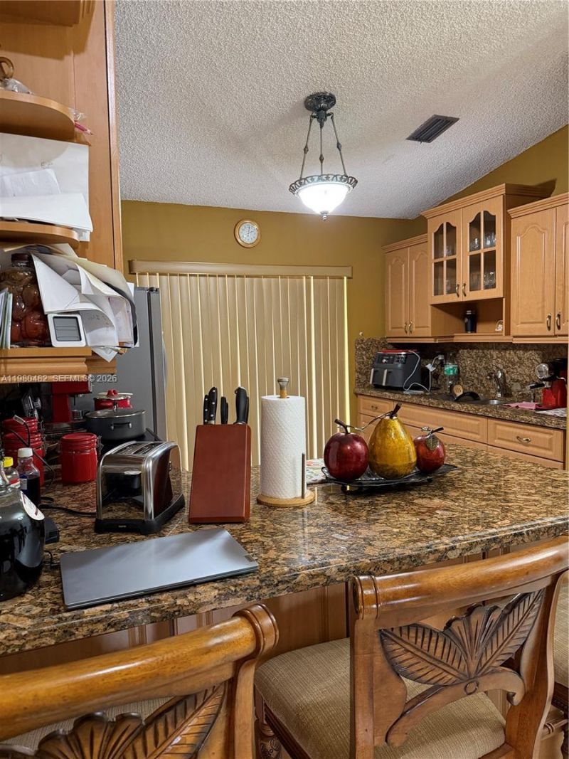 7792 W 29th Way , Unit 202, Hialeah, FL 33018 Photo