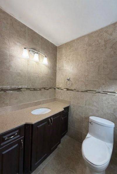 7792 W 29th Way , Unit 202, Hialeah, FL 33018 Photo