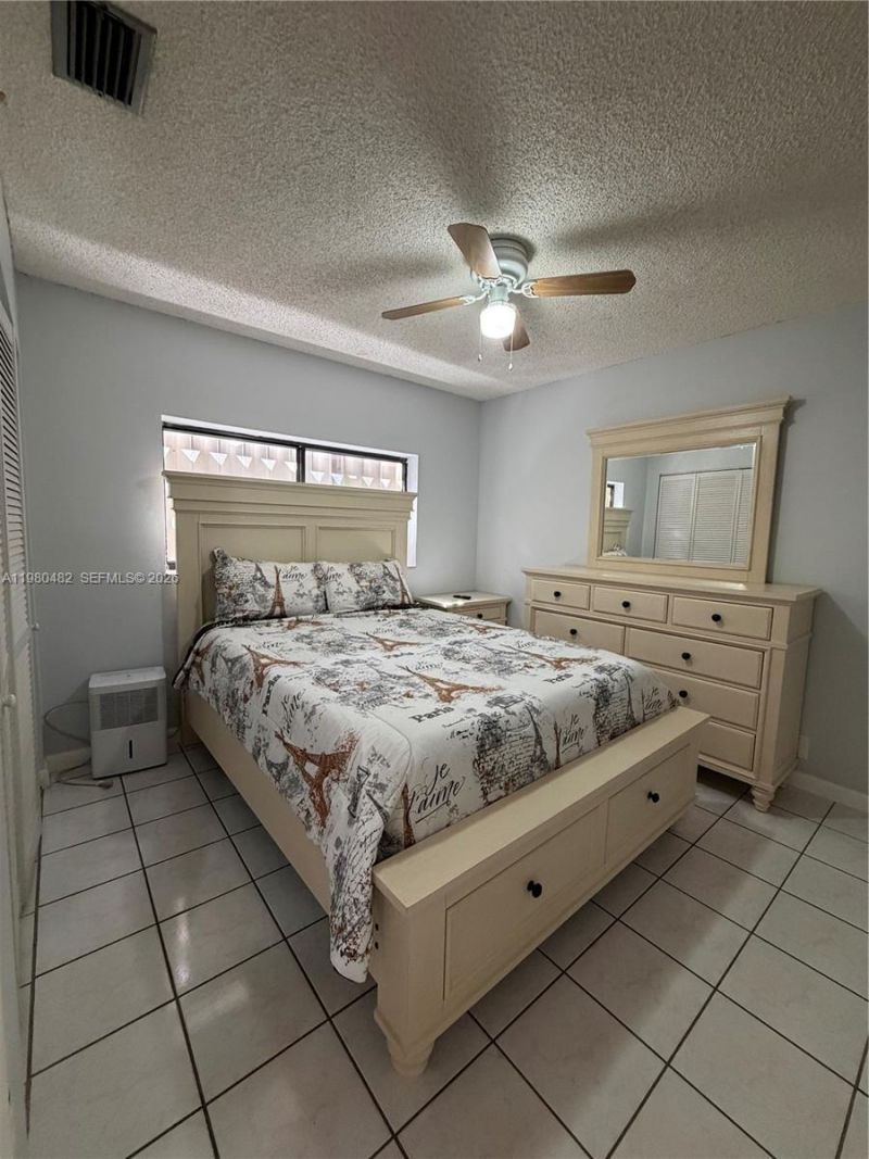 7792 W 29th Way , Unit 202, Hialeah, FL 33018 Photo