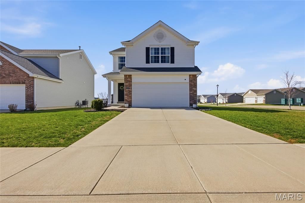 521 Palisades Drive, Saint Charles, MO 63301 Main Photo