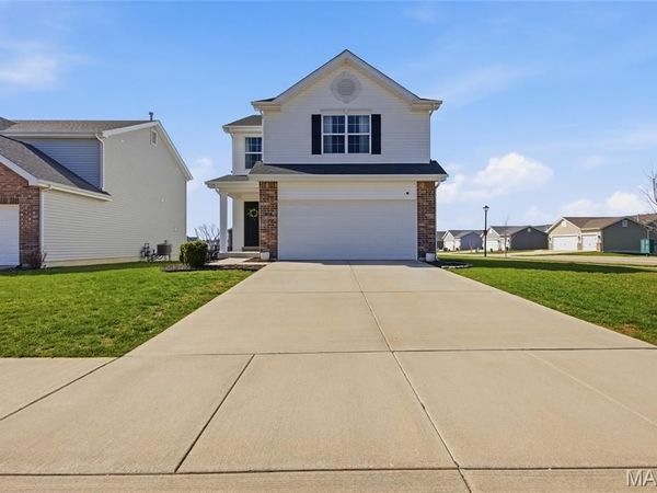 521 Palisades Drive, St Charles, MO 63301