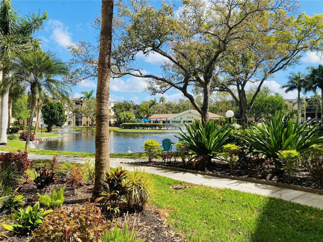 635 30th Avenue W, Unit F109, Bradenton, FL 34205 Photo