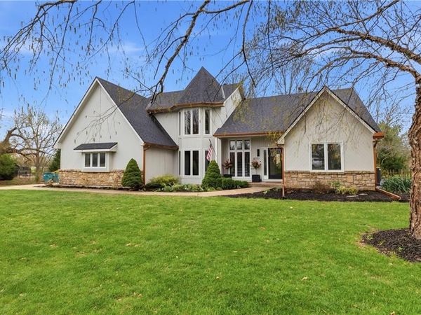 10585 W 157TH Terrace, Overland Park, KS 66221
