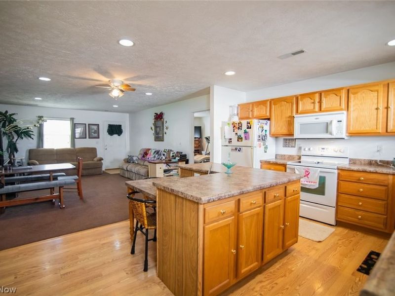 901 56th Street, Vienna, WV 26105 Photo 10