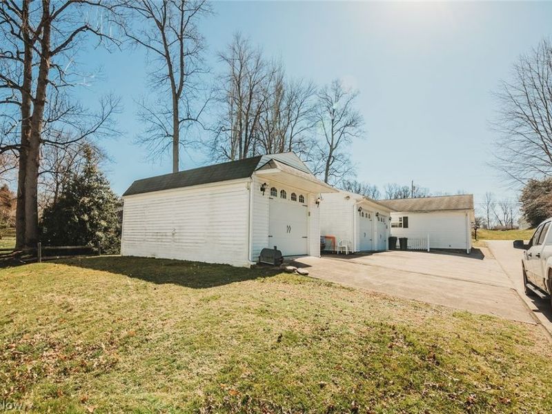 901 56th Street, Vienna, WV 26105 Photo 7