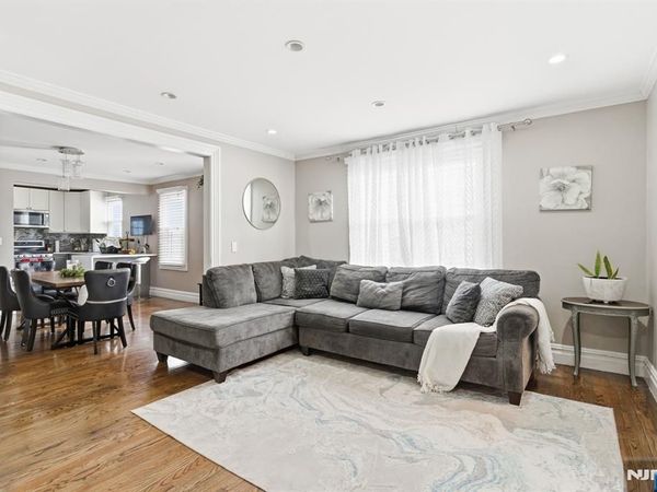 32 Elmwood Terrace, IRVINGTON, NJ 07111