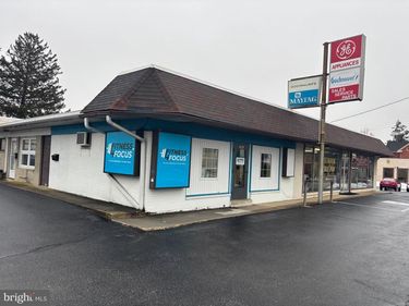 5939 MAIN STREET, EAST PETERSBURG, PA 17520