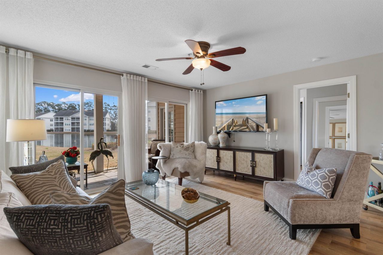 631 Woodmoor Dr. Photo 9