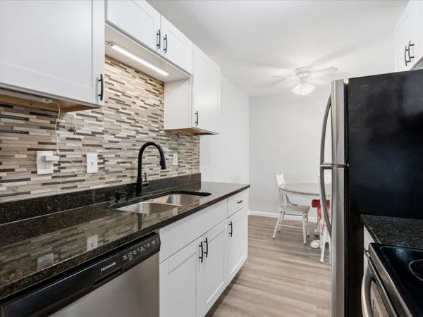 4530 Park Commons Drive , Unit 119, Saint Louis Park, MN 55416