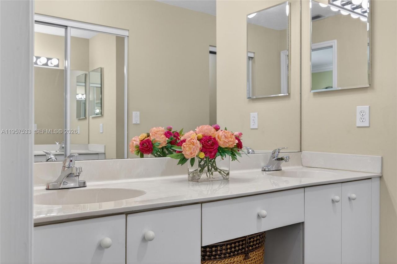 1485 NW 129th Ter , Sunrise, FL 33323 Photo