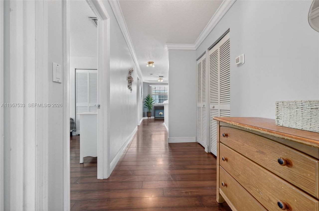 1485 NW 129th Ter , Sunrise, FL 33323 Photo