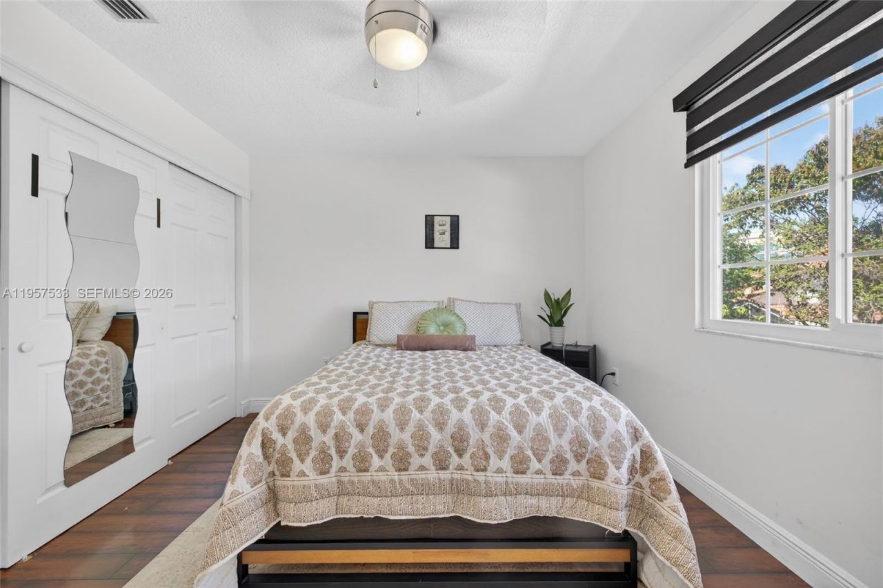 1485 NW 129th Ter , Sunrise, FL 33323 Photo