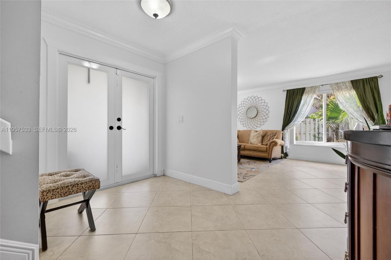 1485 NW 129th Ter , Sunrise, FL 33323 Photo