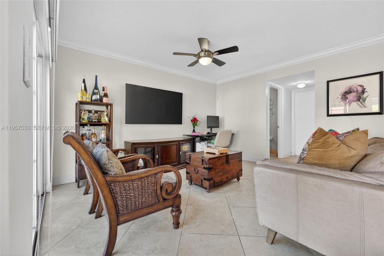 1485 NW 129th Ter , Sunrise, FL 33323 Photo