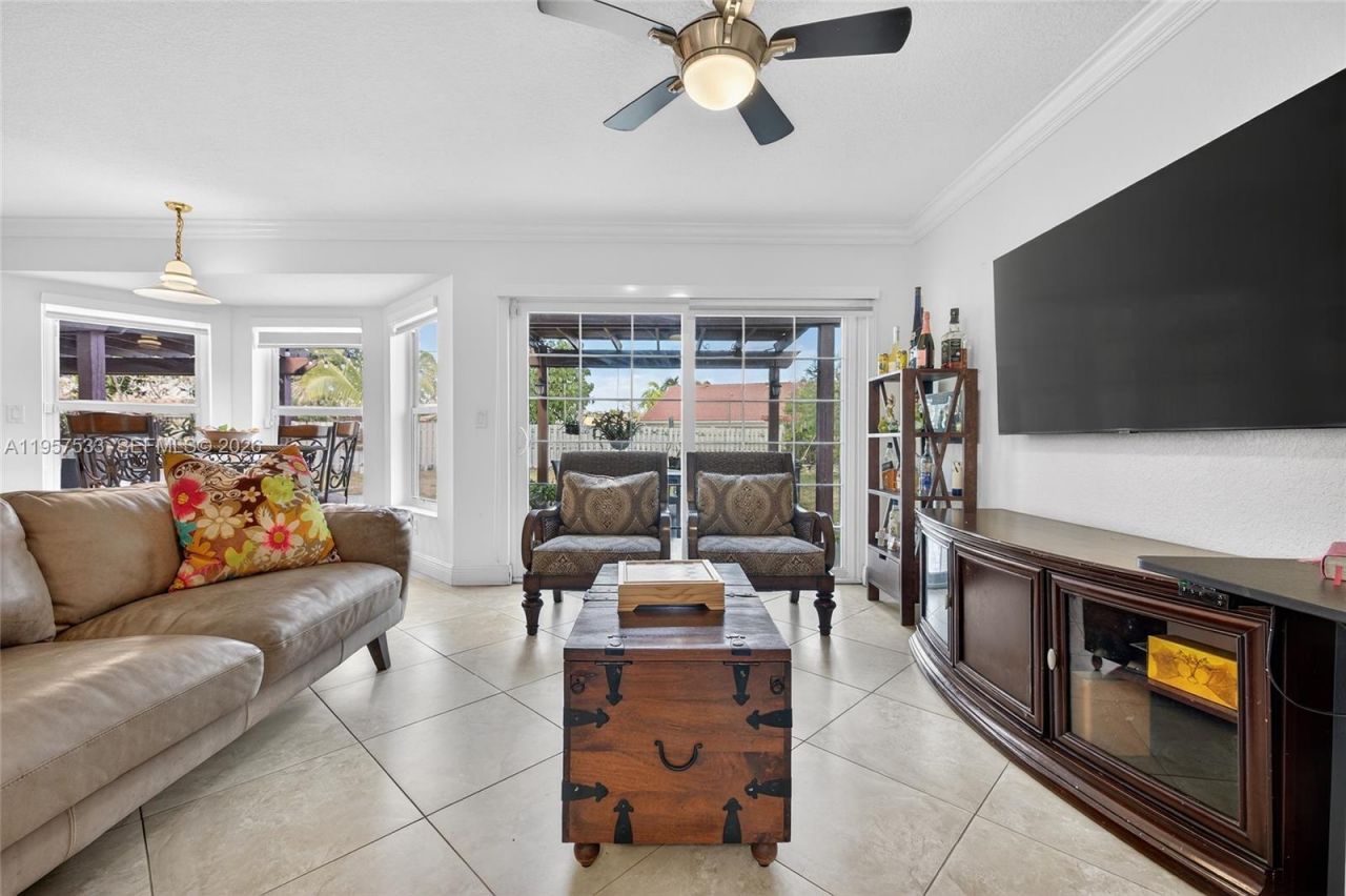 1485 NW 129th Ter , Sunrise, FL 33323 Photo