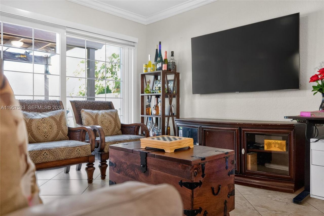 1485 NW 129th Ter , Sunrise, FL 33323 Photo