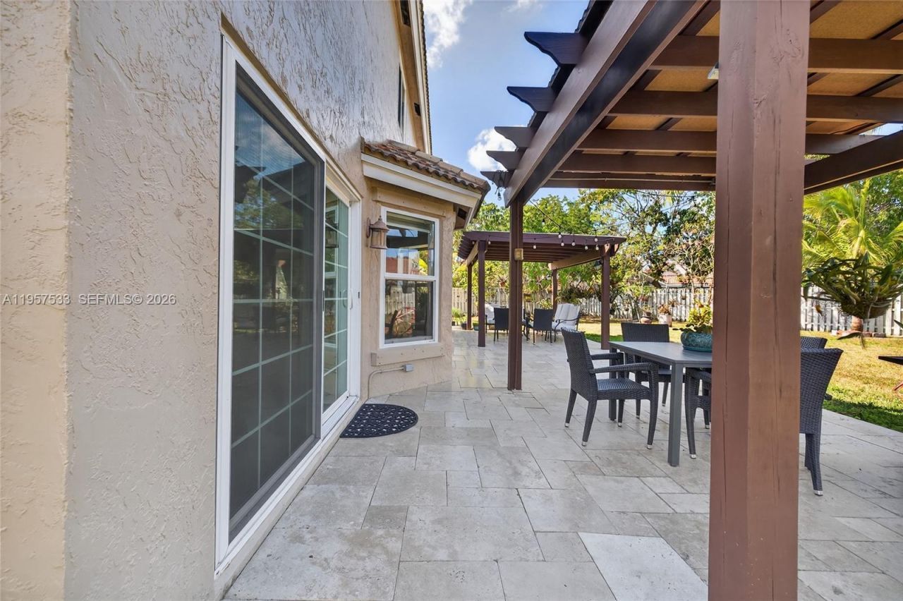 1485 NW 129th Ter , Sunrise, FL 33323 Photo