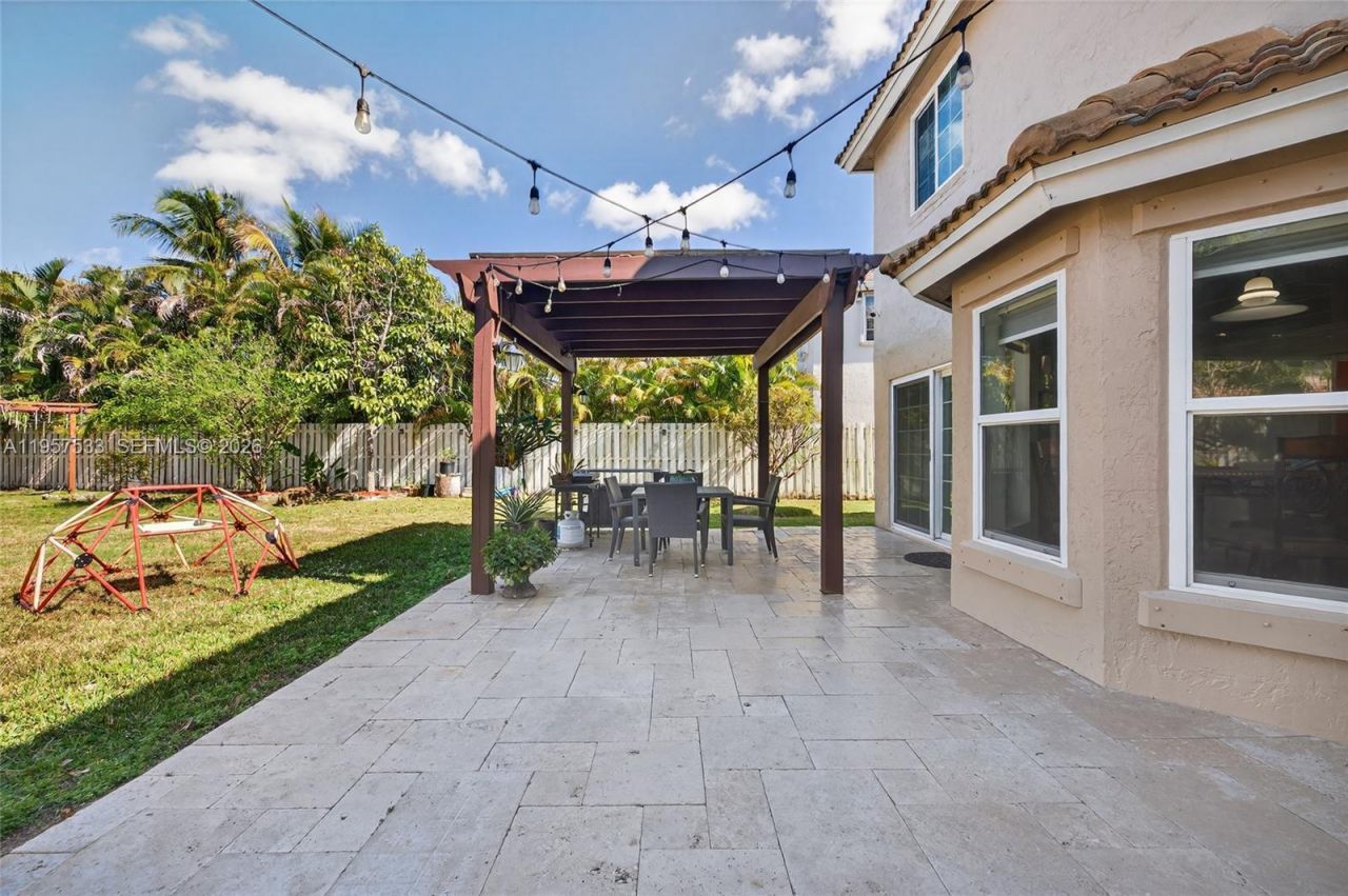 1485 NW 129th Ter , Sunrise, FL 33323 Photo