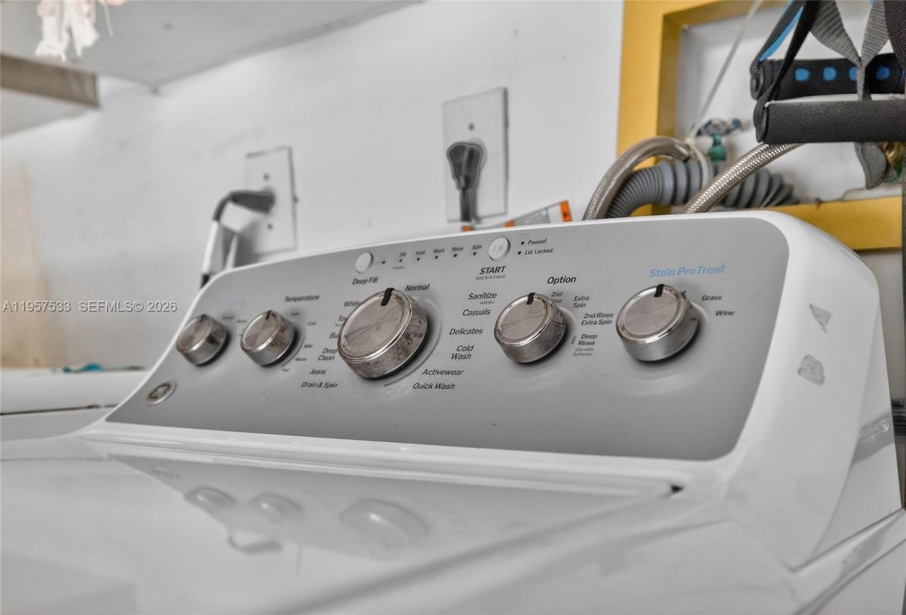 1485 NW 129th Ter , Sunrise, FL 33323 Photo