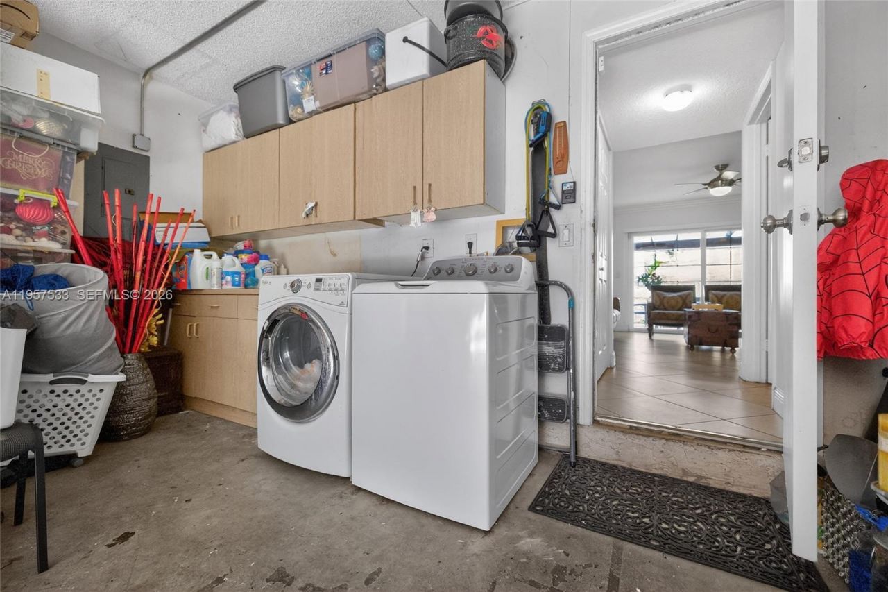 1485 NW 129th Ter , Sunrise, FL 33323 Photo