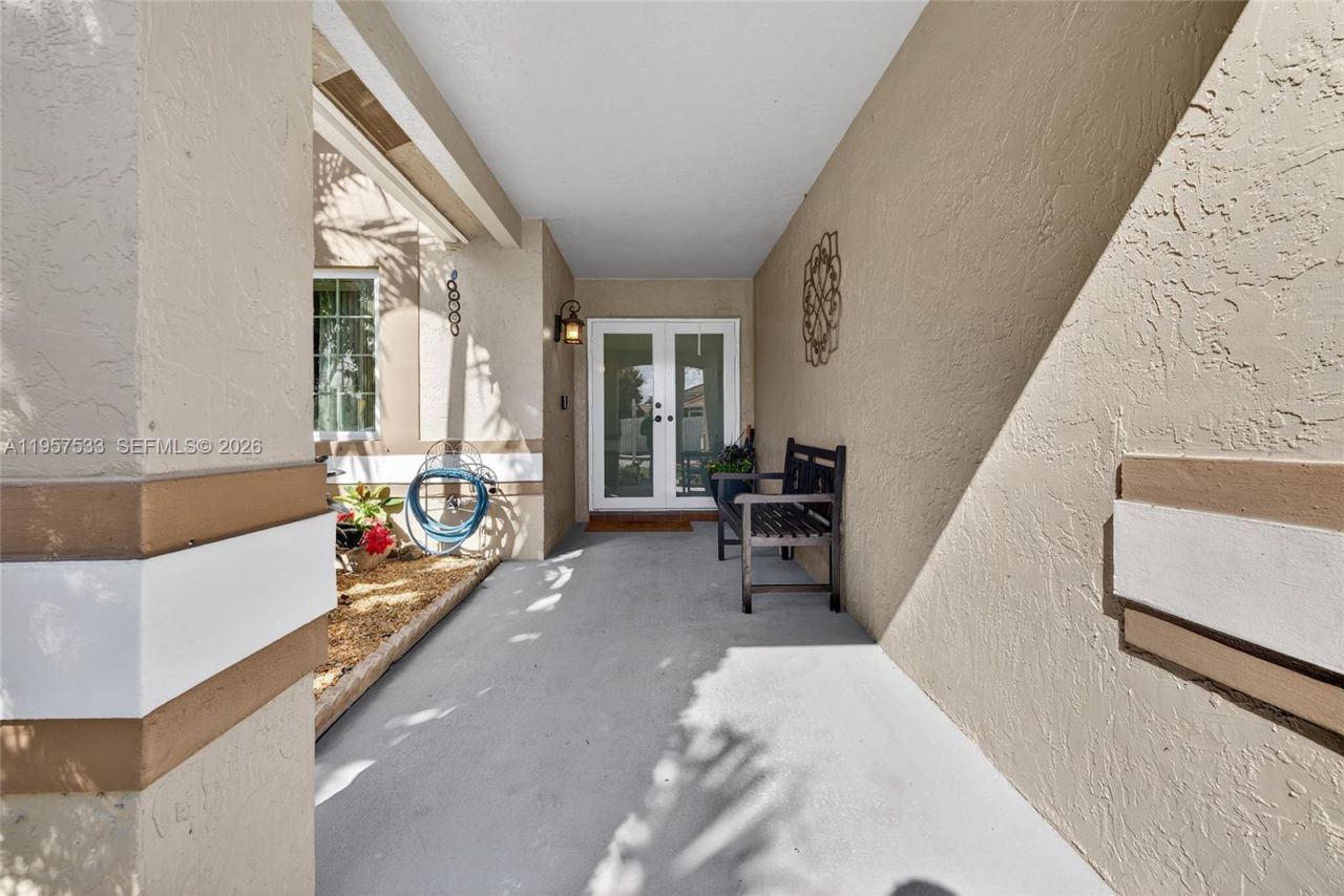 1485 NW 129th Ter , Sunrise, FL 33323 Photo