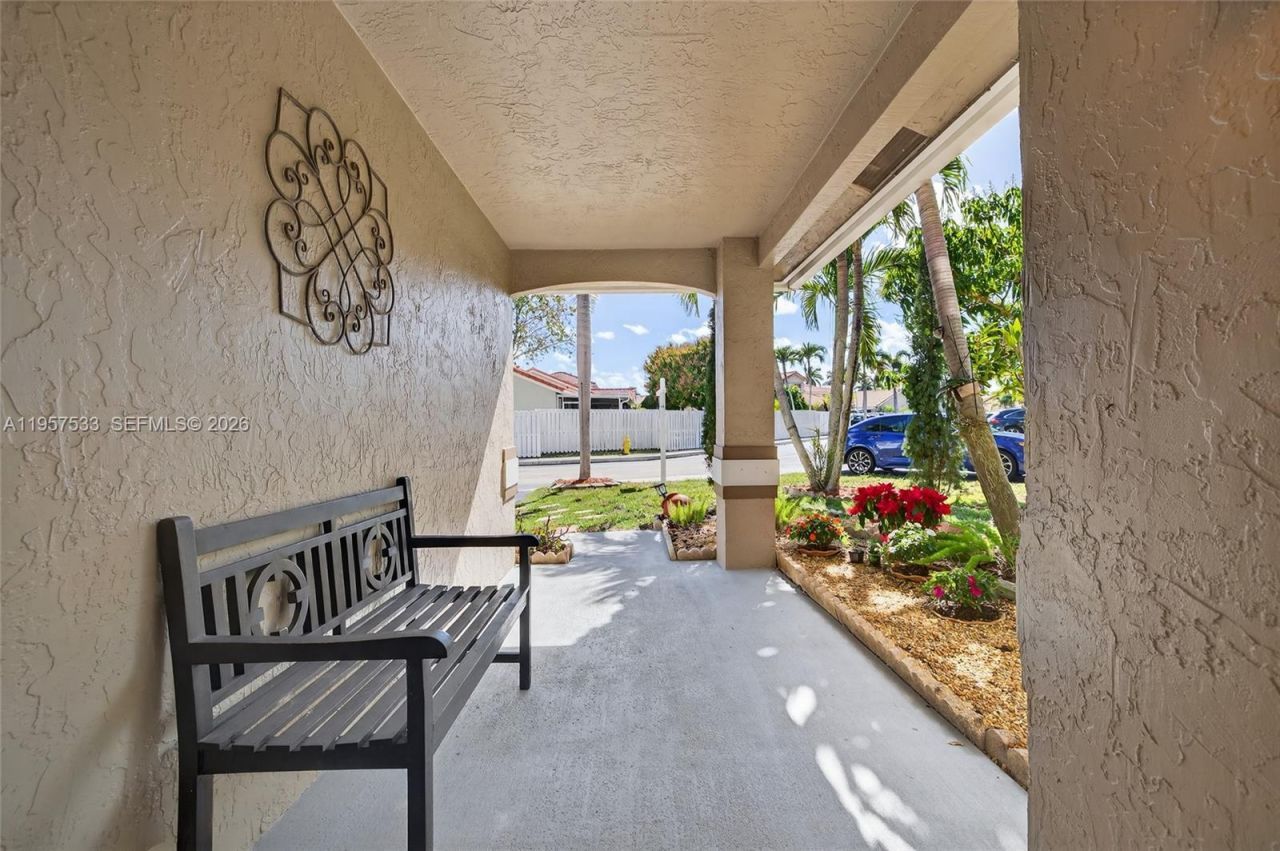 1485 NW 129th Ter , Sunrise, FL 33323 Photo