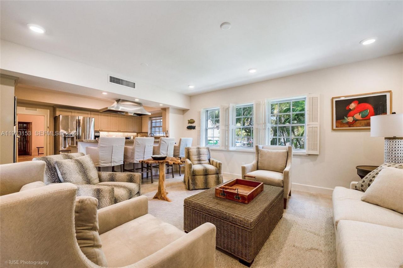 1265 S Alhambra Cir , Unit A, Coral Gables, FL 33146 Photo