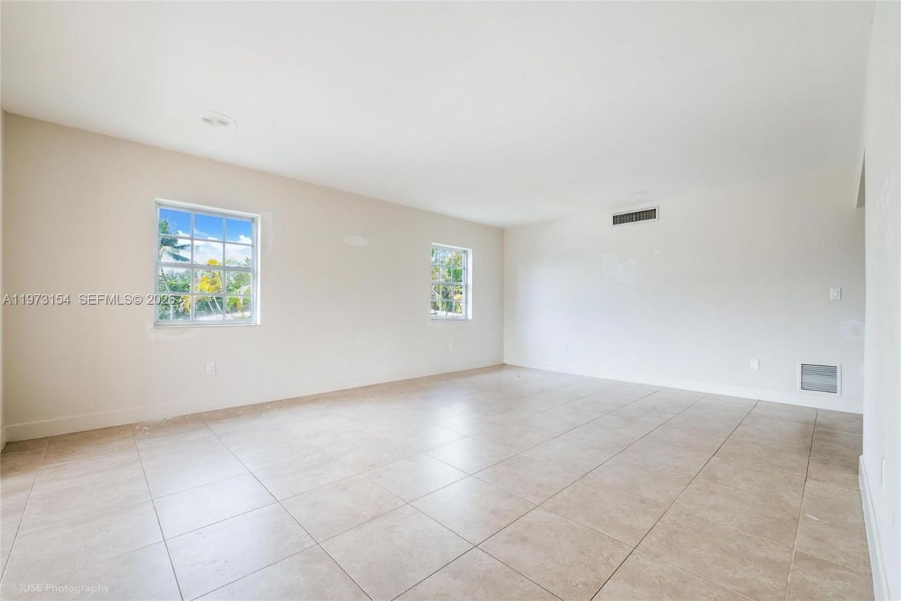 1265 S Alhambra Cir , Unit B, Coral Gables, FL 33146 Photo