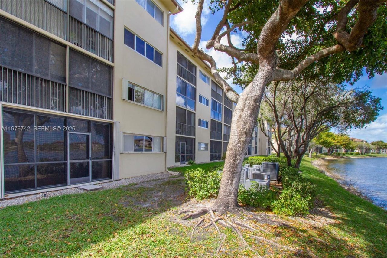 1201 SW 141st Ave , Unit 110J, Pembroke Pines, FL 33027 Photo