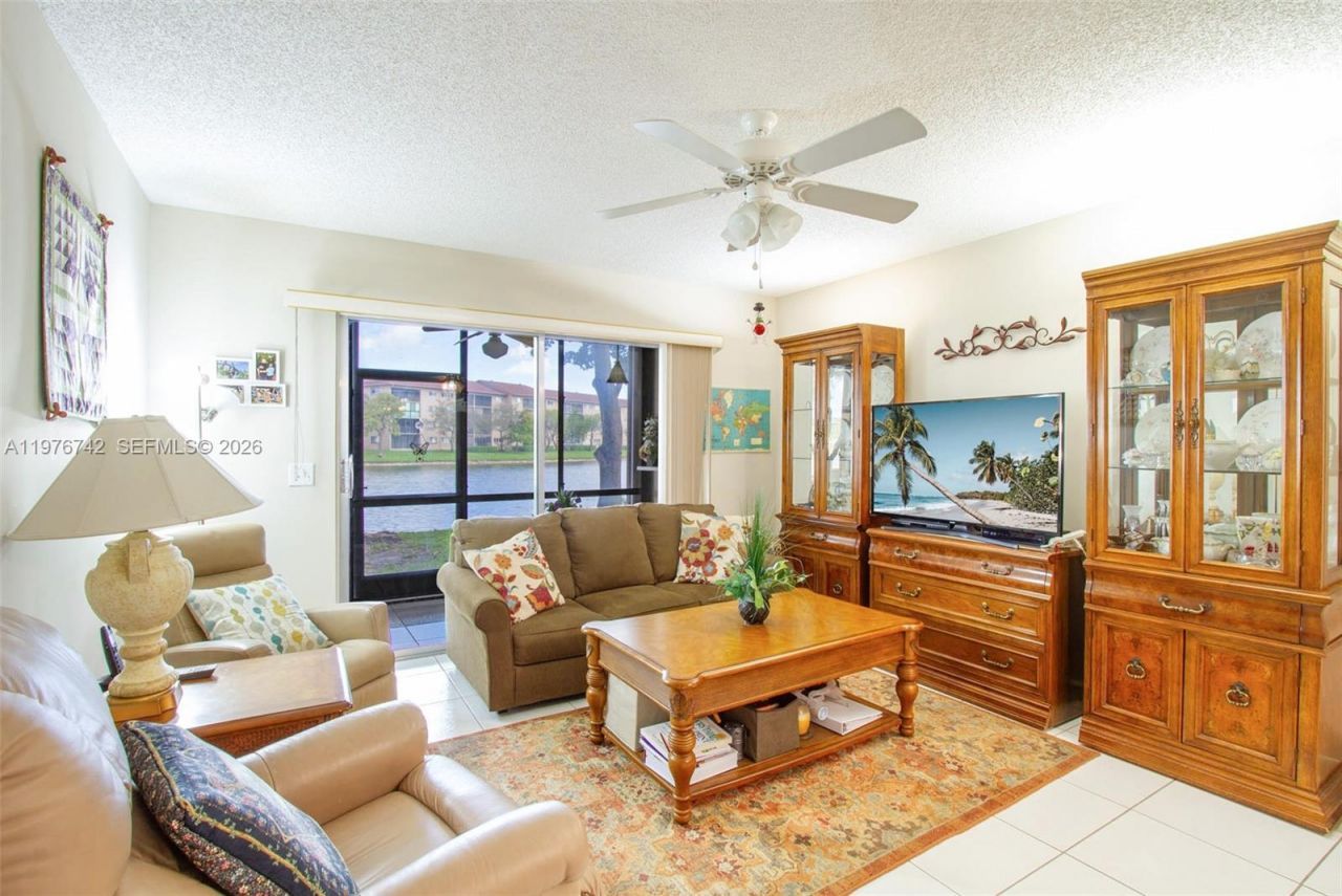 1201 SW 141st Ave, Unit 110J, Pembroke Pines, FL 33027 Photo