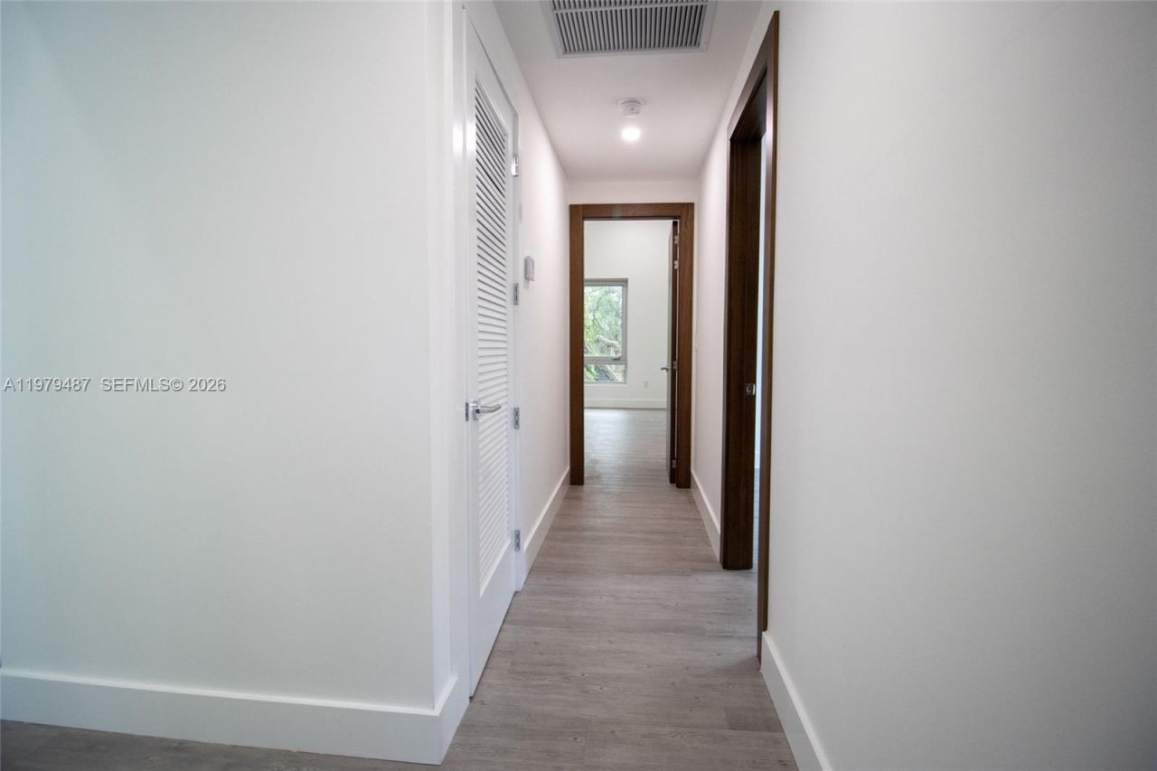 3669 Frow Ave, Miami, FL 33133 Photo