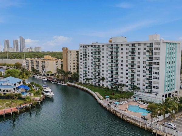 2841 NE 163rd St , Unit 802, North Miami Beach, FL 33160