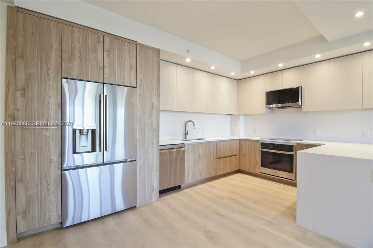 151 Crandon Blvd, Unit 540, Key Biscayne, FL 33149 Photo