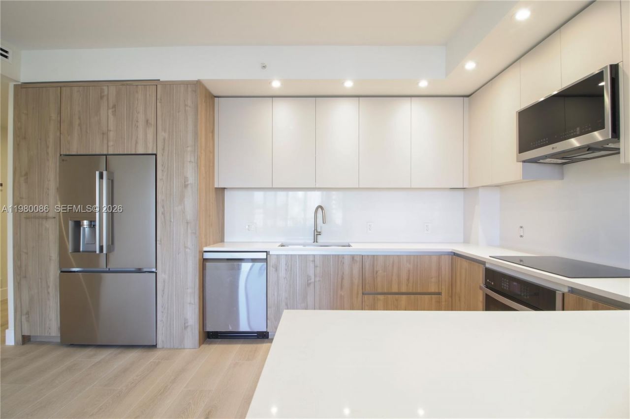 151 Crandon Blvd, Unit 540, Key Biscayne, FL 33149 Photo