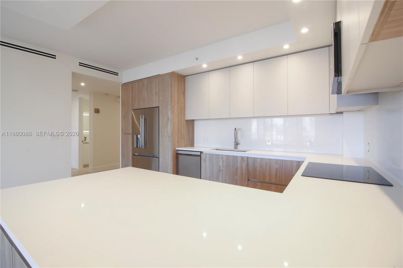 151 Crandon Blvd, Unit 540, Key Biscayne, FL 33149 Photo