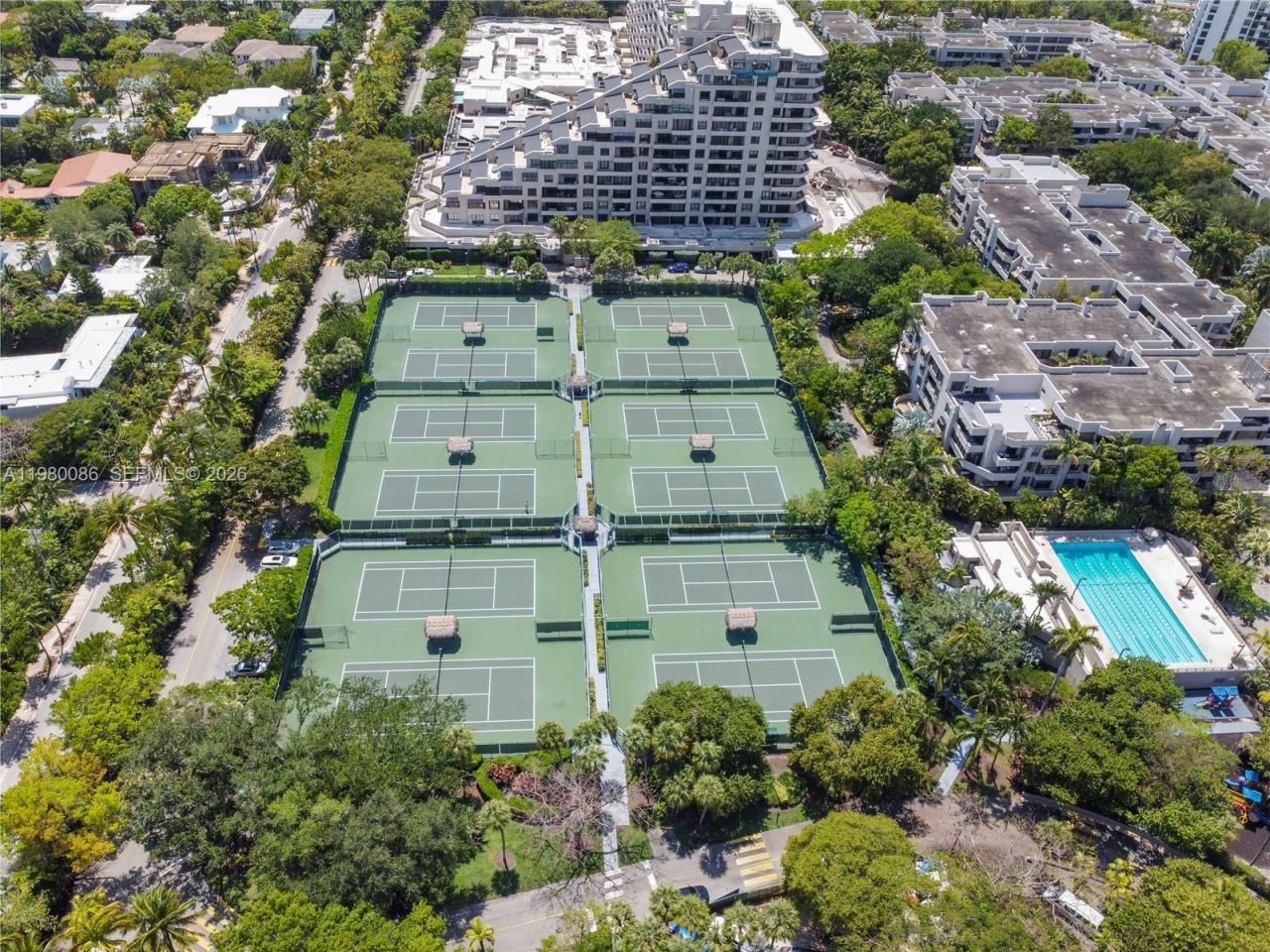 151 Crandon Blvd, Unit 540, Key Biscayne, FL 33149 Photo