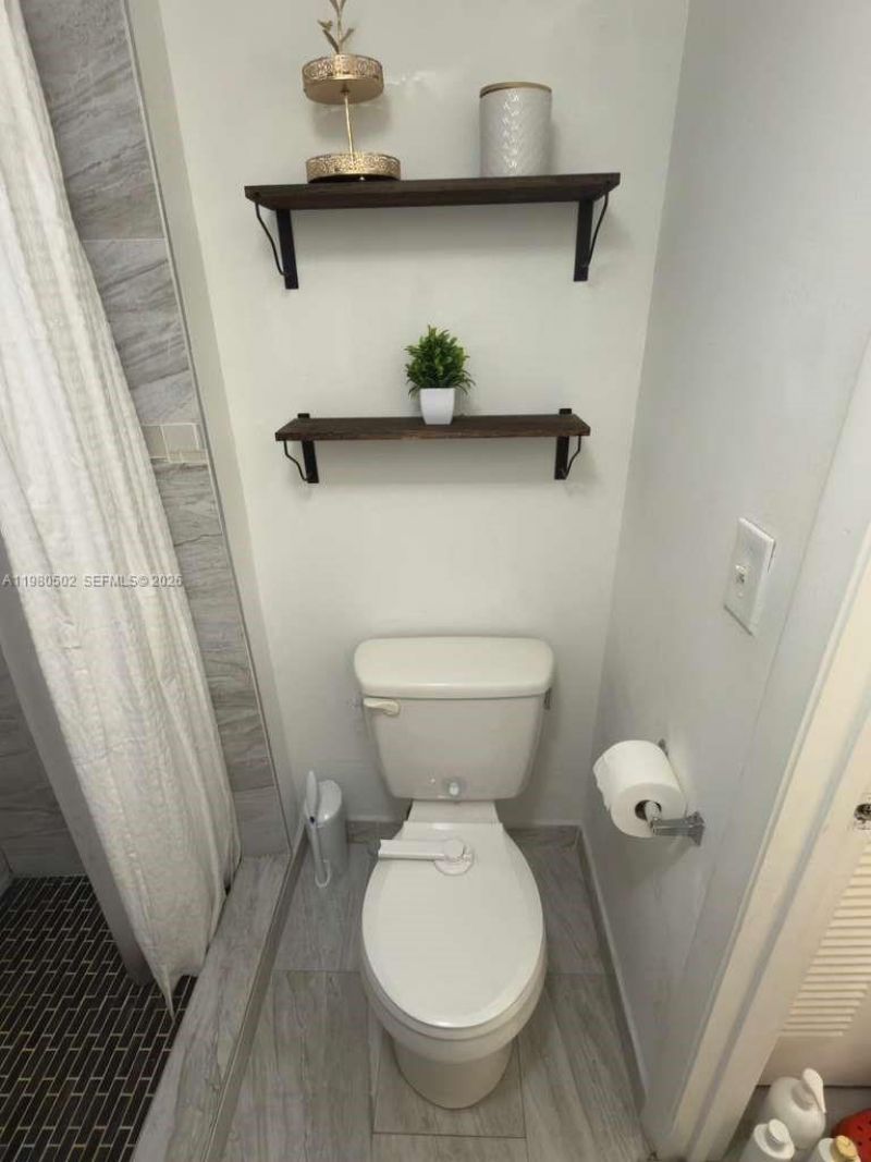 9999 Summerbreeze Dr , Unit 904, Sunrise, FL 33322 Photo