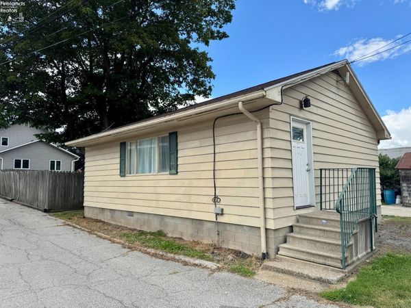 9 Herrick, Monroeville, OH 44847